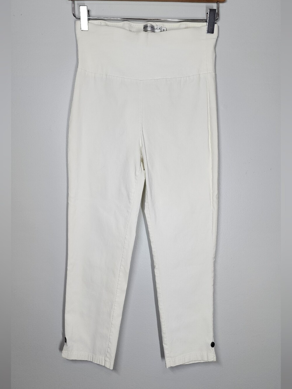 Patrizia Luca Milano High-Rise Capri Legging White Tummy Control Size M
